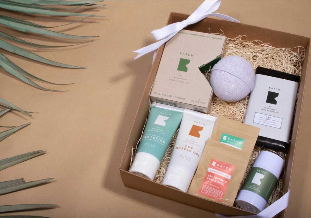Personalizing Christmas hampers to strengthen client relationships